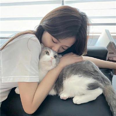 白面包车里的人